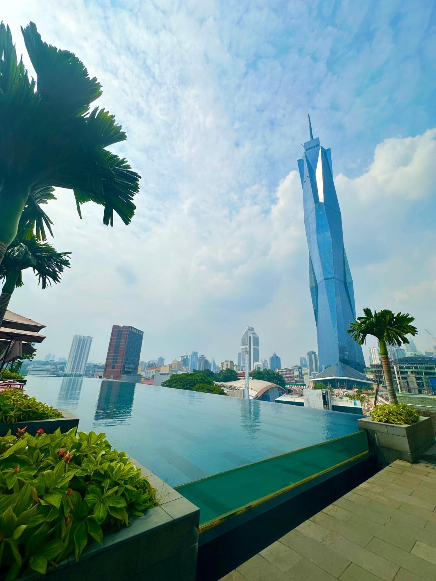 Millennium At Opus Apartemen
